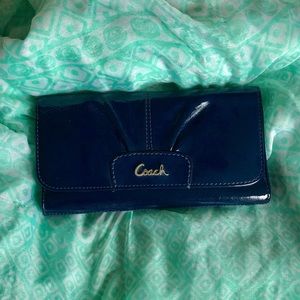 Coach patent leather wallet (navy)